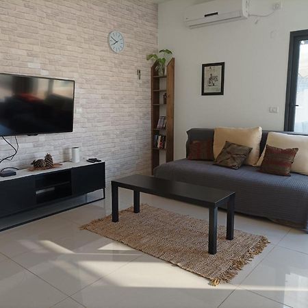 נוגה בגולן Apartman Qaşrīn Kültér fotó