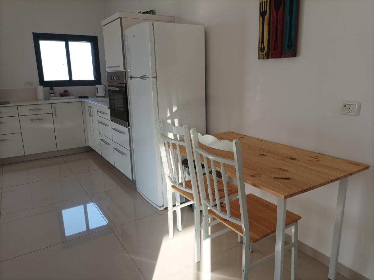 נוגה בגולן Apartman Qaşrīn Kültér fotó