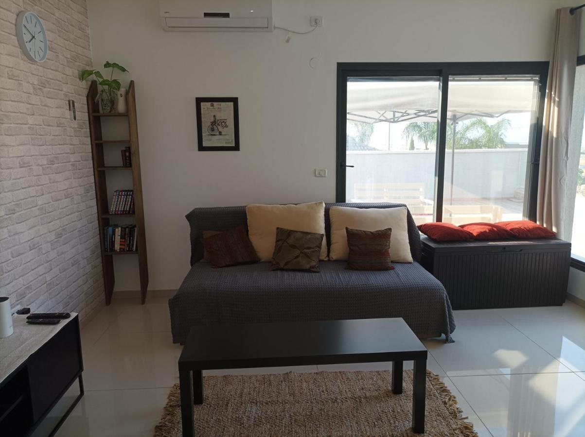 נוגה בגולן Apartman Qaşrīn Kültér fotó